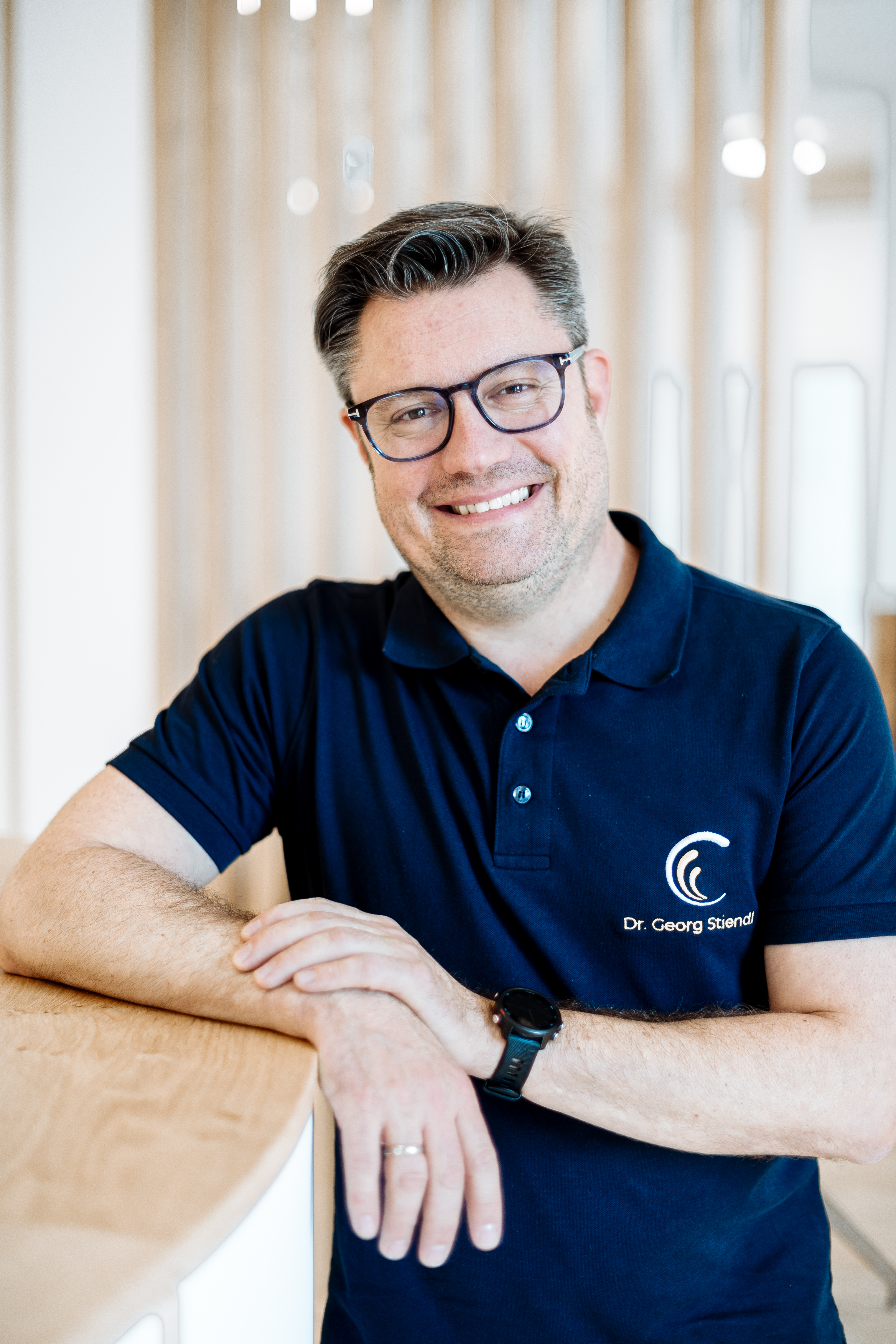 Dr. Georg Stiendl